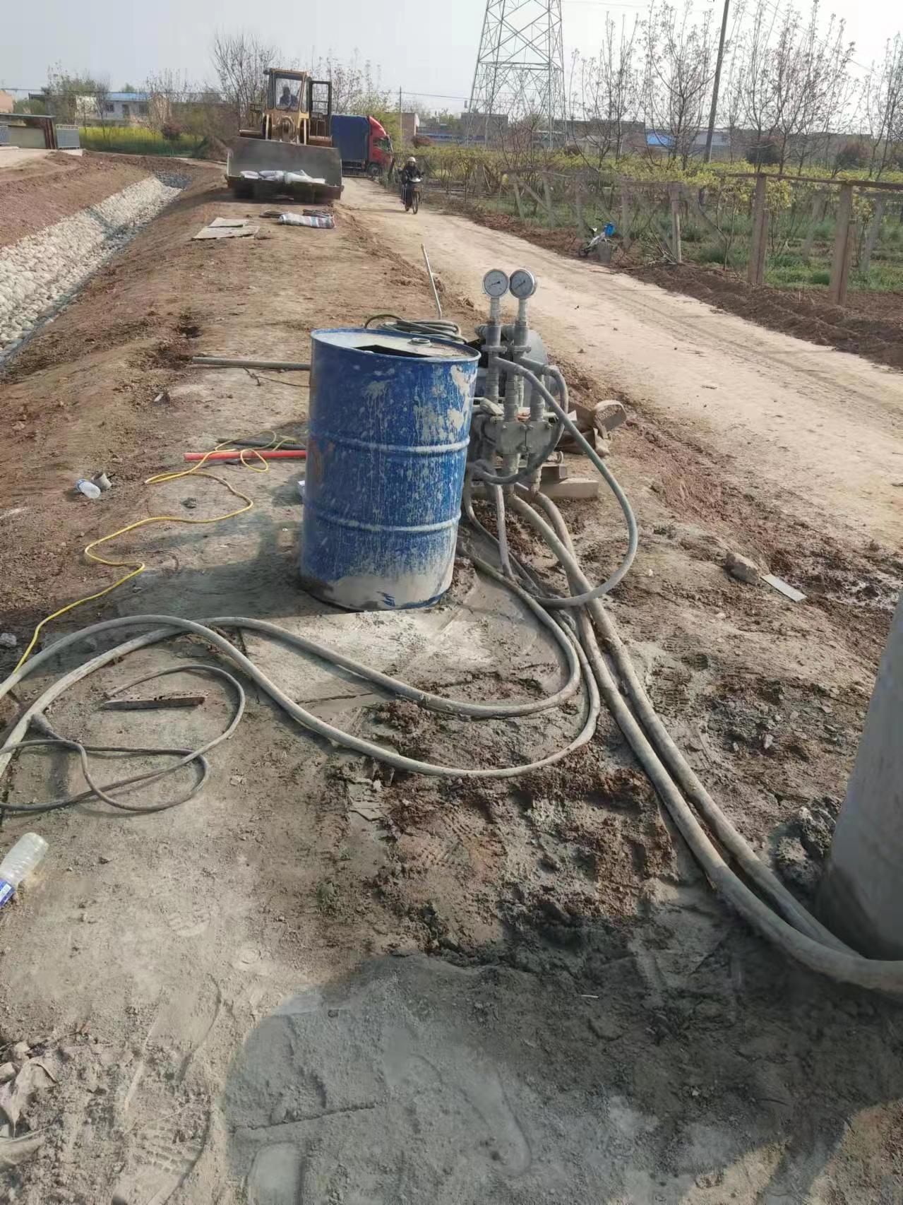 上甘岭顶管注浆